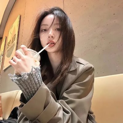 在那河畔青草青